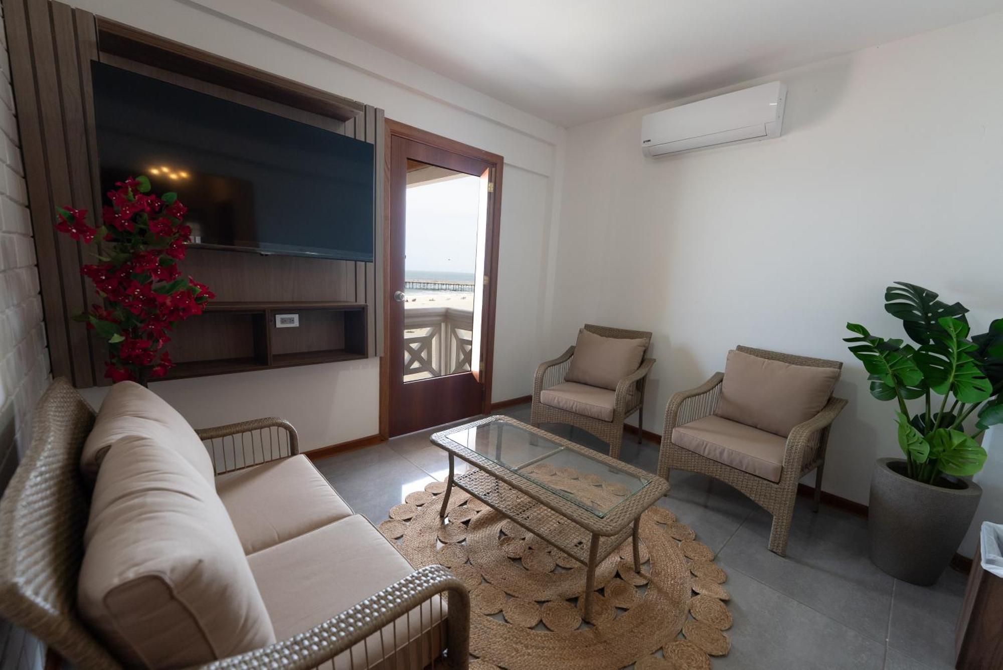 La Estacion Gran Hotel 帕卡斯马约 外观 照片
